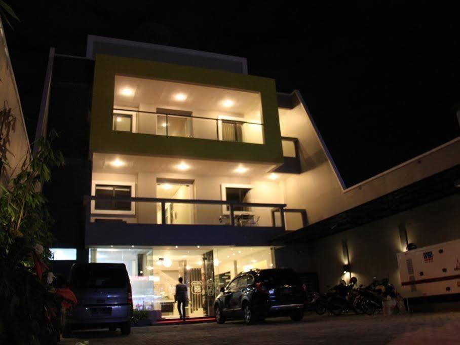 Swk 95 Hotel Surabaya Exterior foto